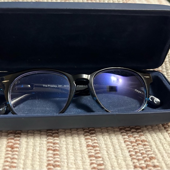 PRIVE’ REVAUX Blue Blocker Glasses - Picture 6 of 6